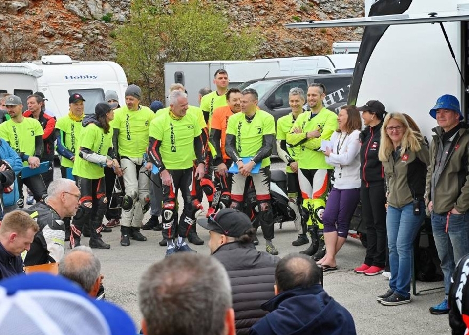 Team 879x630.jpg
